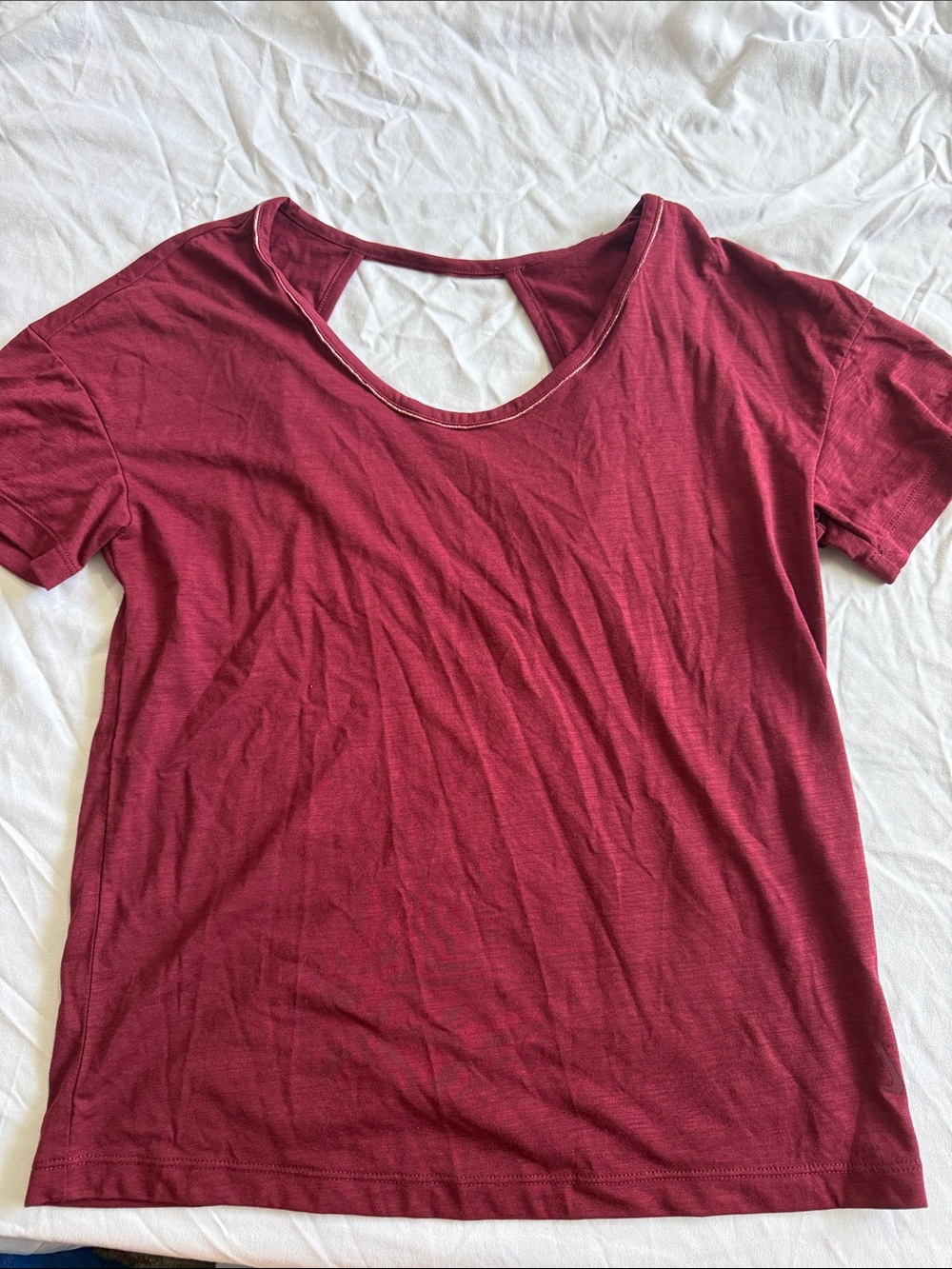 Women’s Short Sleeve Cutout Back Top - Burgundy